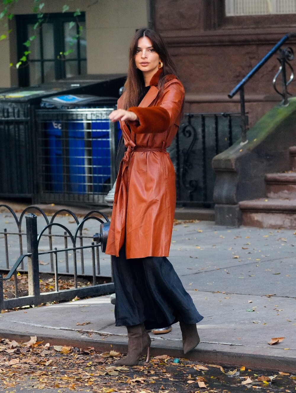 Vintage 60's 70's Pennylane Era Dan Di Modes Tan Leather Trench Coat Belted M - Picture 16 of 16